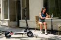 Hulajnoga elektryczna KuKirin M4 Max: silnik 800 W, akumulator 48 V 18,2 Ah, prędkość maksymalna 45